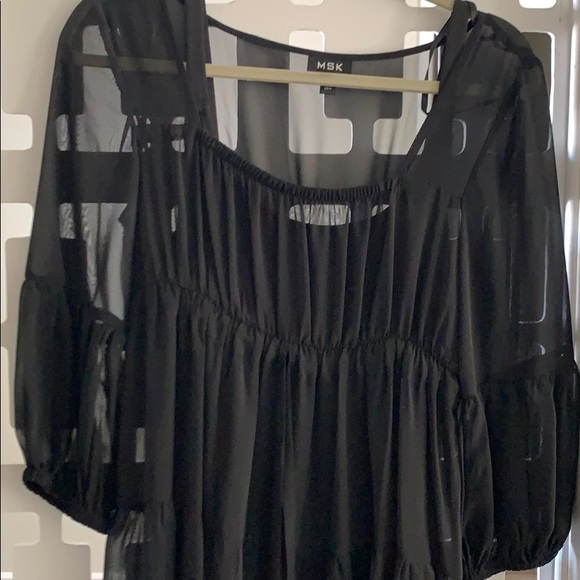 A black classy mid length dress - Picture 2 of 3